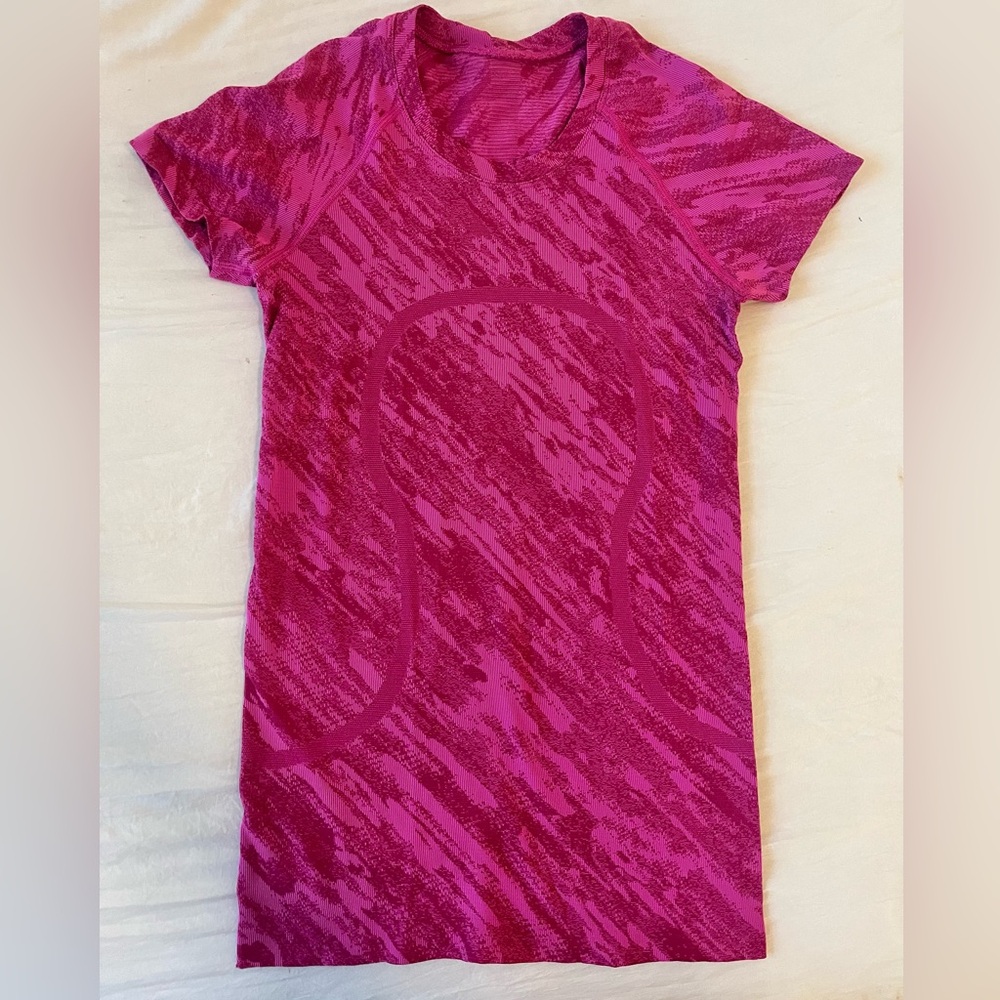 Sonic Pink Patterned Lululemon Swiftly Tech Tee - image 1
